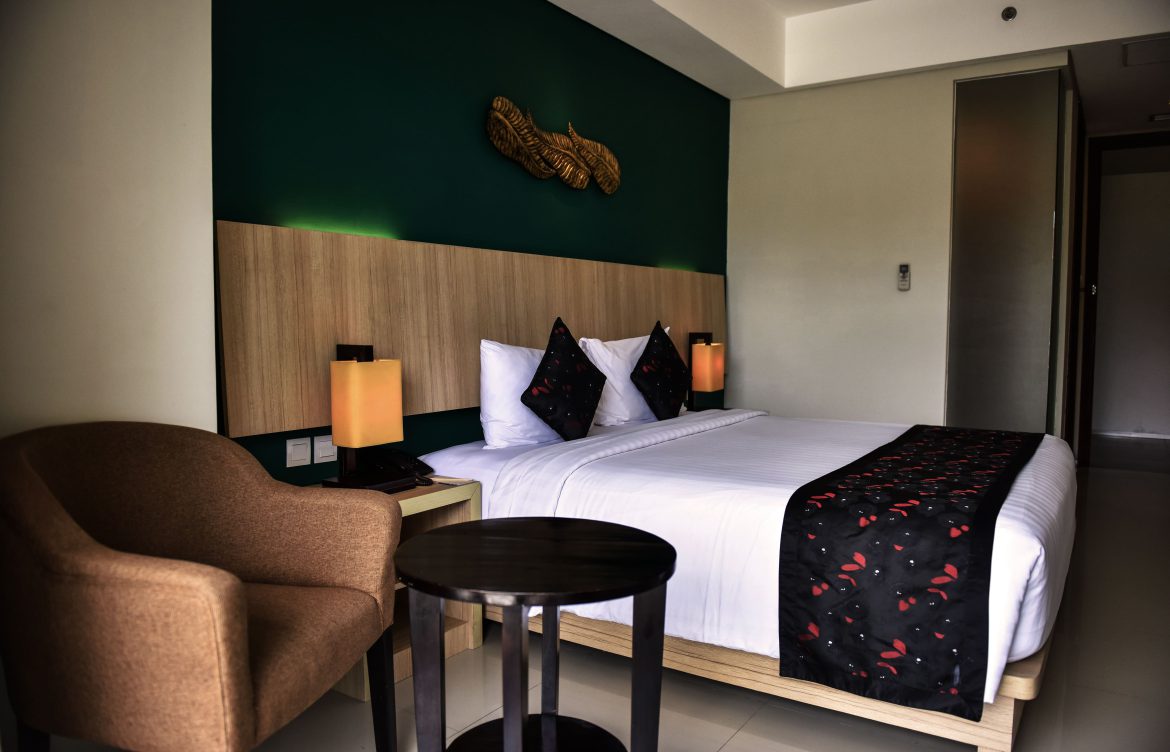 room_deluxe double balcony 3_the kana kuta hotel